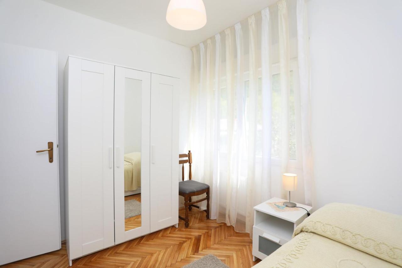 Apartment Falichi Plomin Bagian luar foto