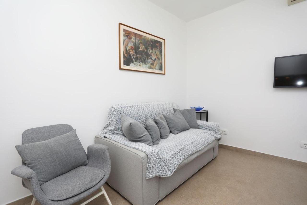 Apartment Falichi Plomin Bagian luar foto