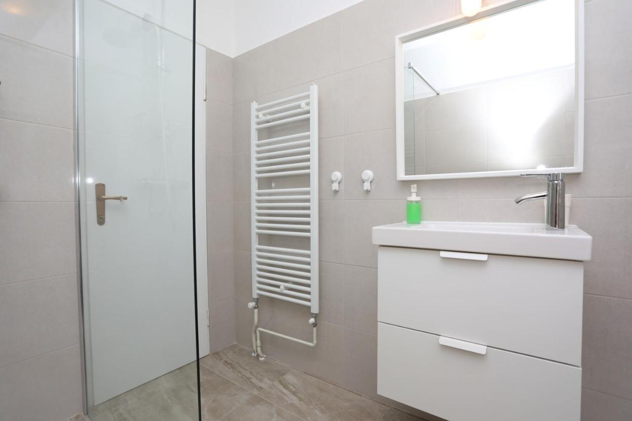 Apartment Falichi Plomin Bagian luar foto